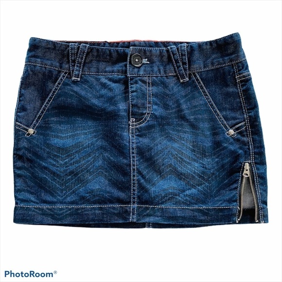 Armani denim  skirt size 2 - Picture 2 of 9